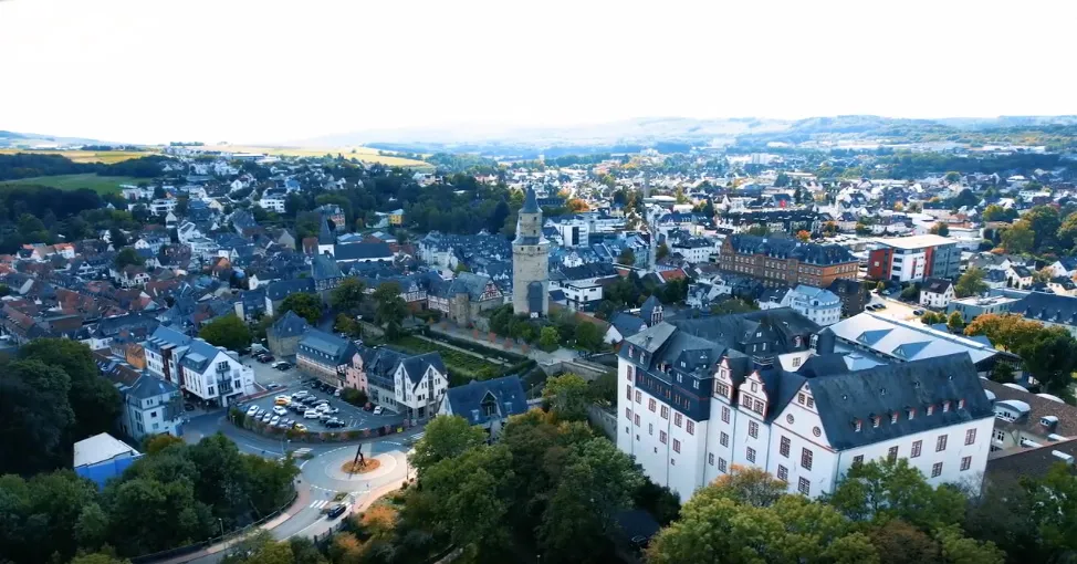Moment aus unserem Firmenvideo